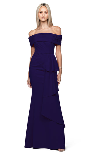 Quinny Off Shoulder Gown in Navy